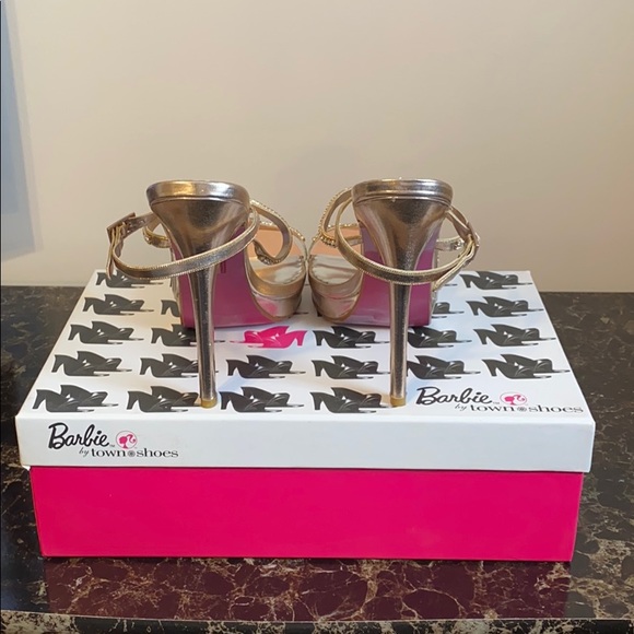 BARBIE for TOWN SHOES size 38/7.5 NIB - Picture 5 of 7